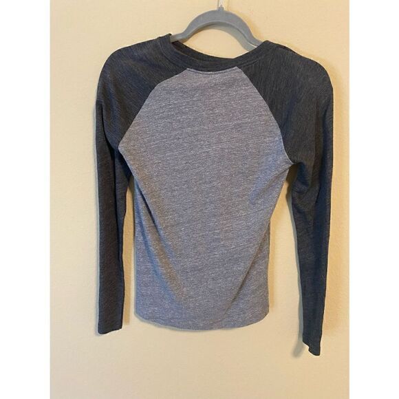 Red Wings Hockey T-Shirt   - Picture 2 of 3